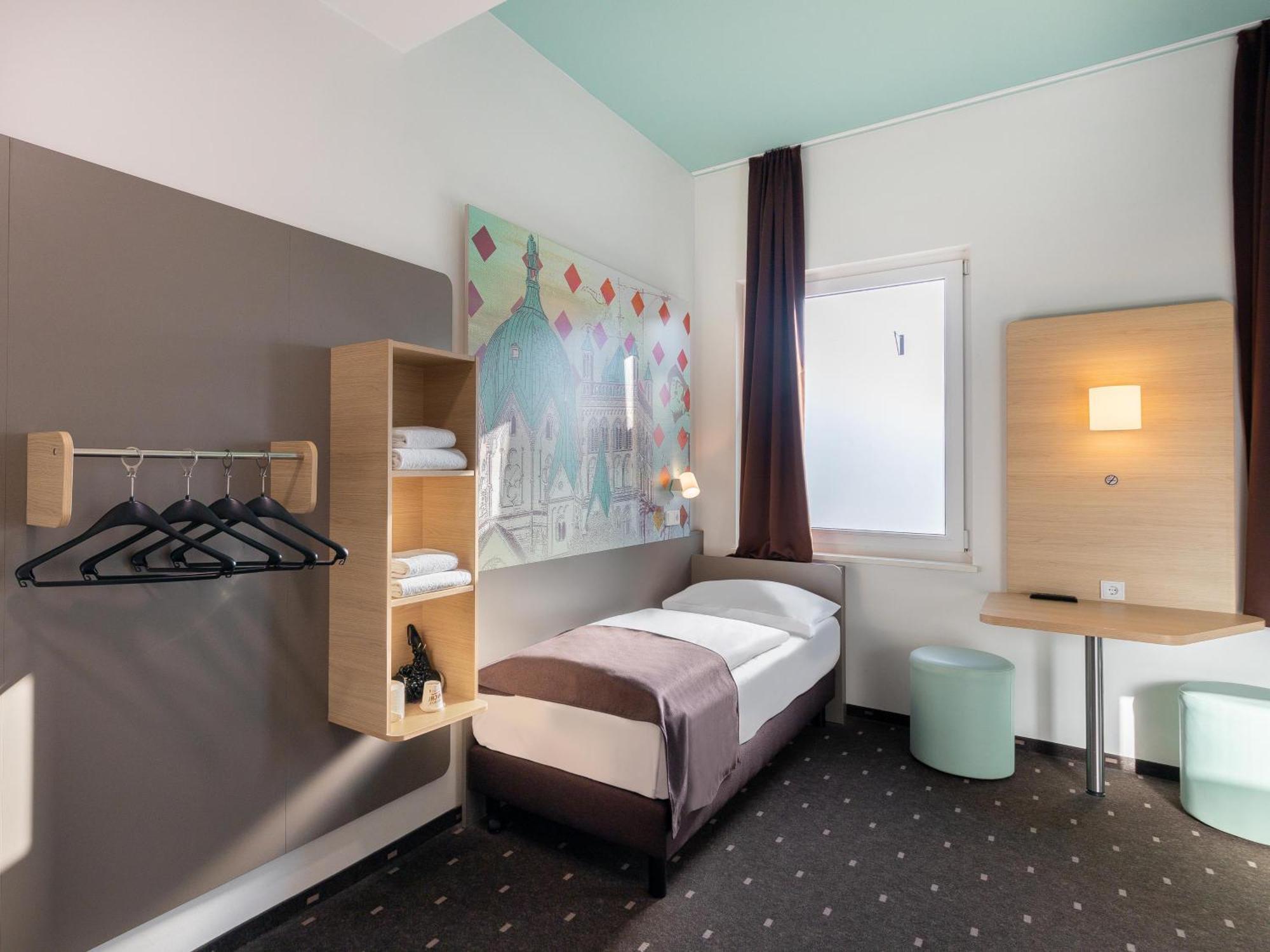 B&B Hotel Neuss Bagian luar foto